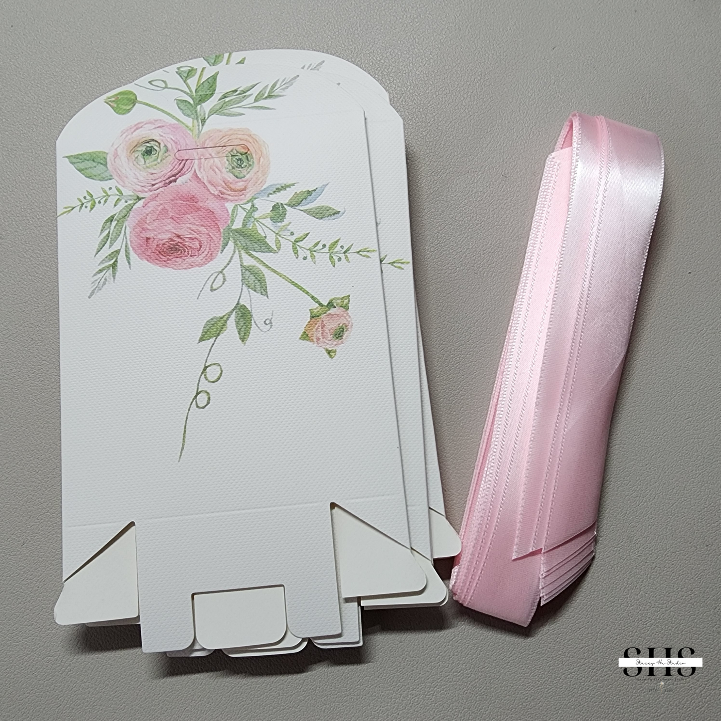 Simple Rosy Pink French Style Party Favor Boxes | Small
